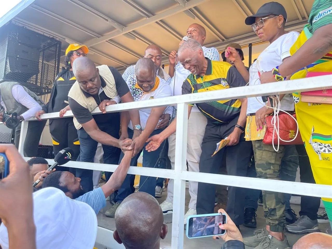 ANC campaign trail: Warm reception as Thabo Mbeki meets and greets shoppers in Soweto mall