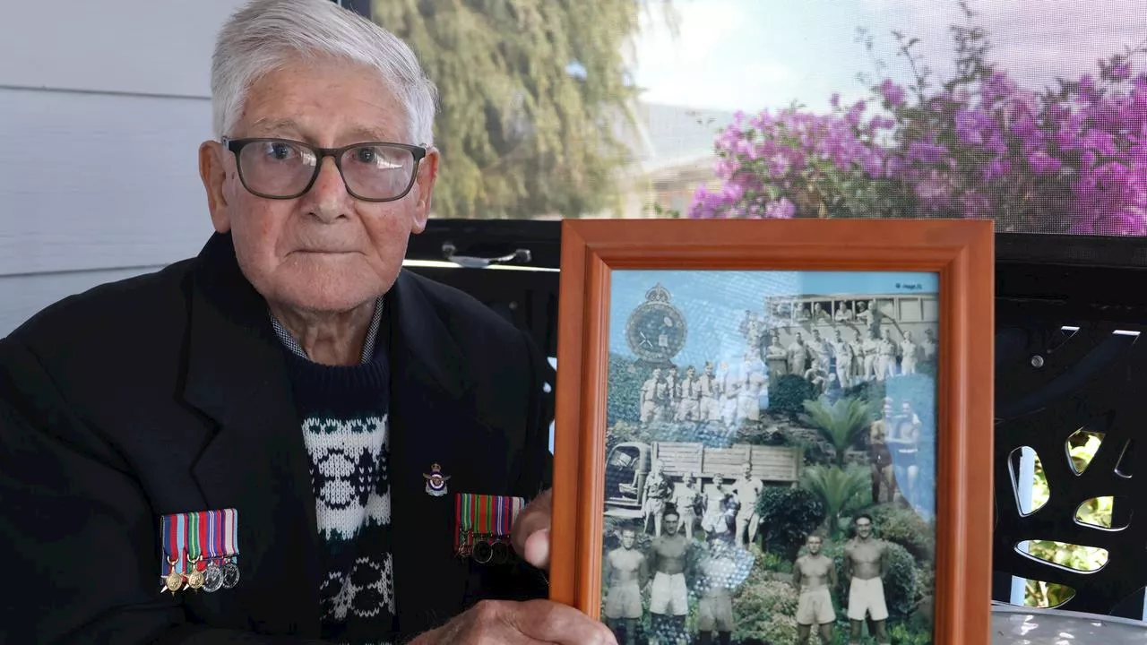 WWII veteran dies on way to dawn service