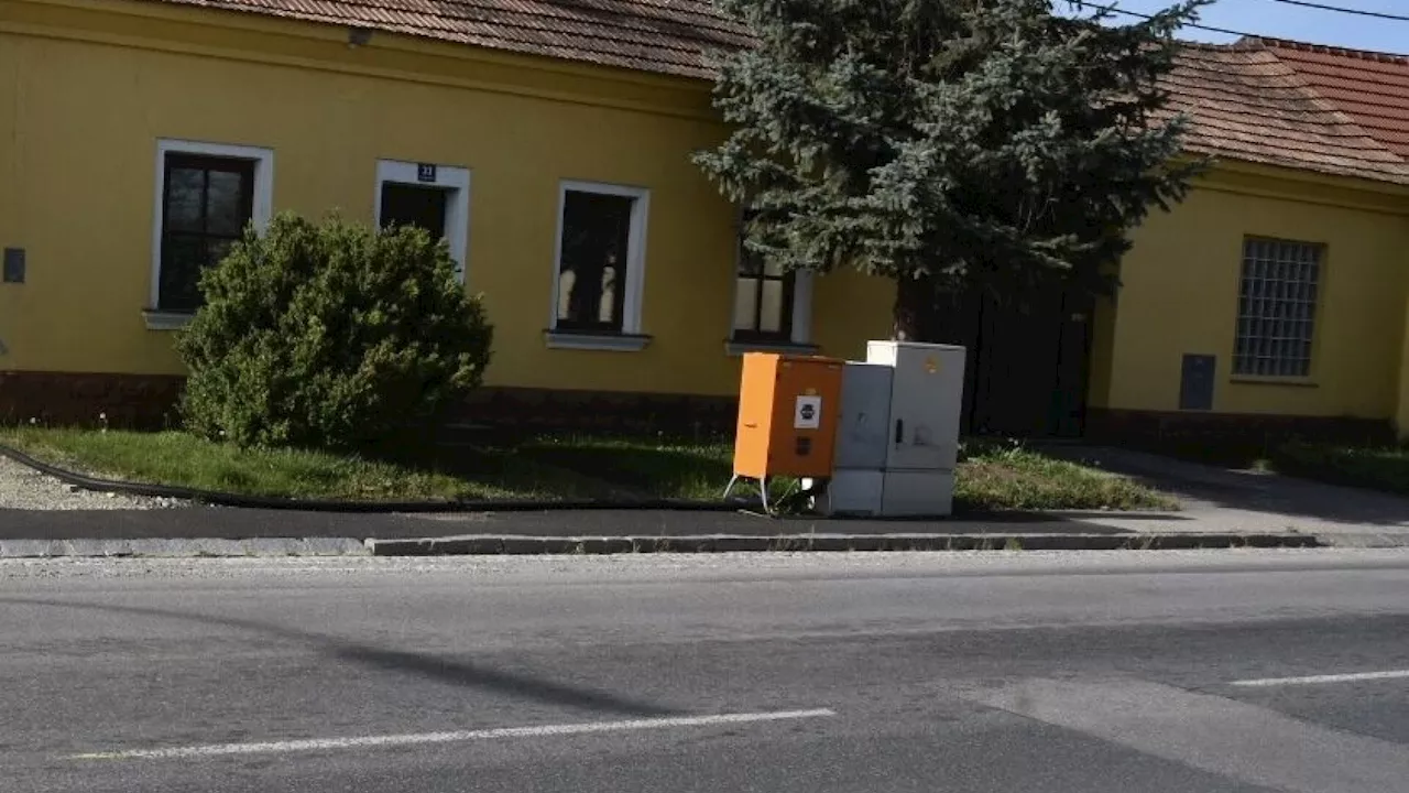 Stromverteiler auf Gehsteig in Orth sorgen für Ärger