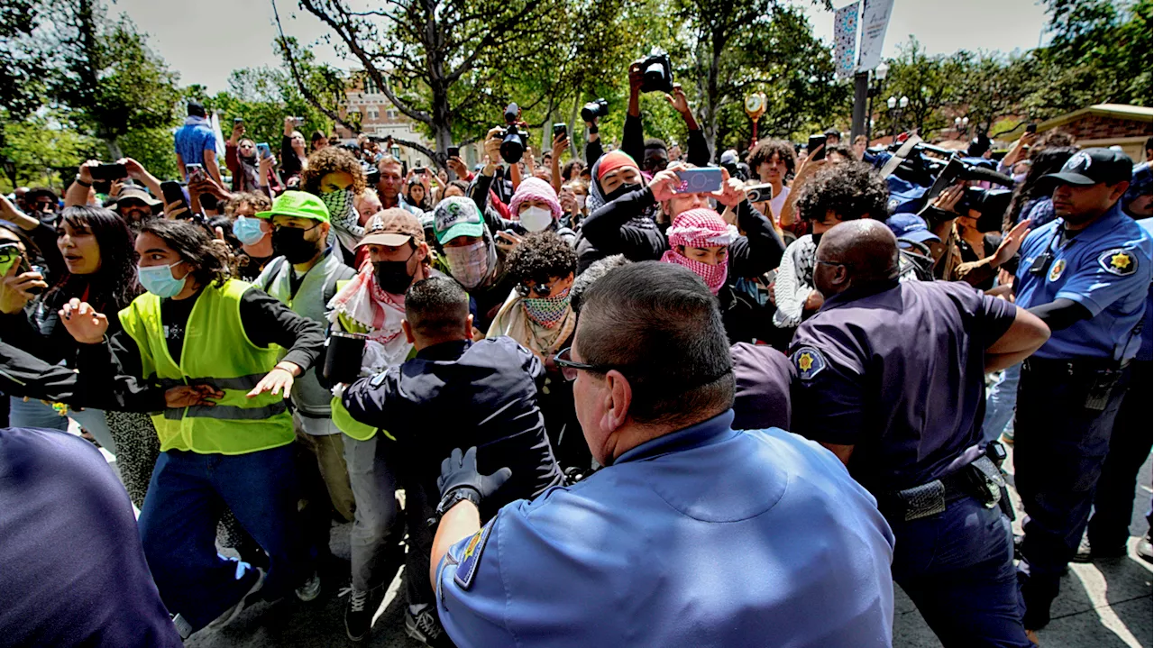 Pro-Palestinian protests spread to the campuses of USC and the University of Texas