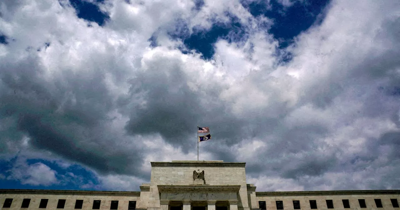 Weak GDP, strong prices, highlight Fed dilemma
