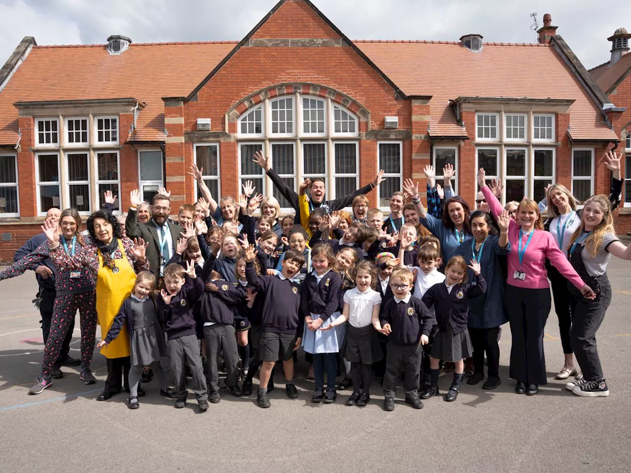 'Outstanding' Shrewsbury primary school in Wonderland after bowling over Ofsted inspectors