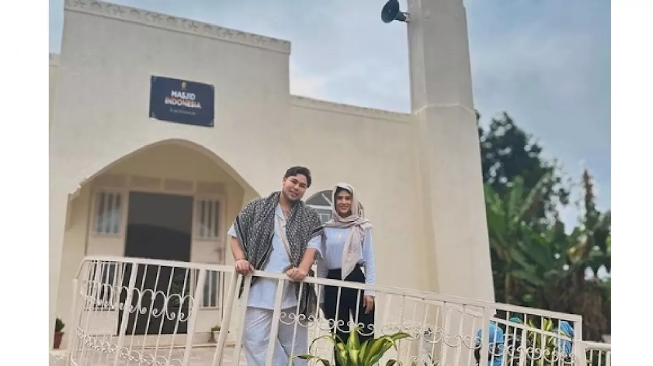 Selain Masjid, Ivan Gunawan Bangun Sumur di Uganda untuk Amal Jariyah Ibunya