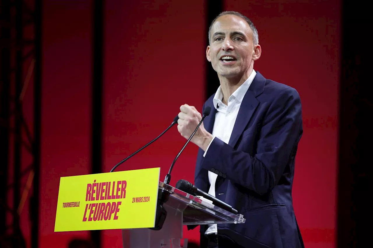 Élections européennes : Raphaël Glucksmann dégaine son discours sur l’Europe et cogne sur Macron