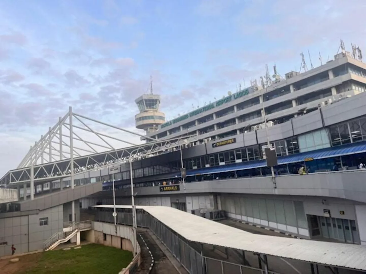 JUST IN: FAAN diverts flights as fire breaks out at Lagos airport