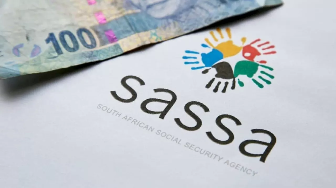 R1 000 to get a grant: Sassa old age grant kickback ‘scheme’ uncovered