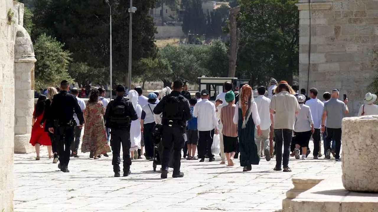 تزامناً مع 'عيد الفصح'.. 1128 مستوطناً يقتحمون باحات المسجد الأقصى