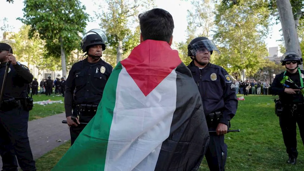 34 arrested during pro-Palestine protest at University of Texas camps