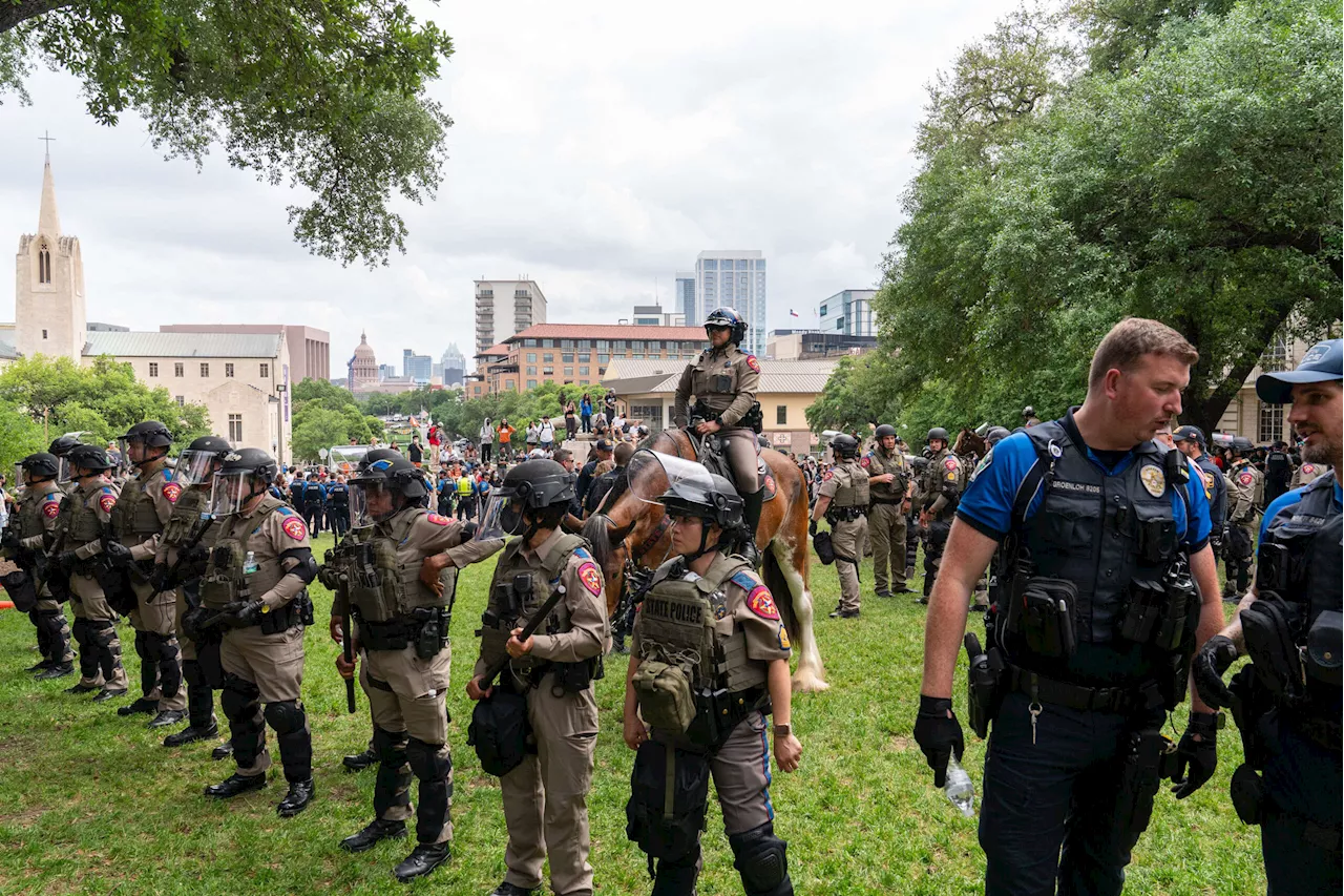 UT Austin Faculty Strike in Solidarity With Pro-Palestine Student Protesters