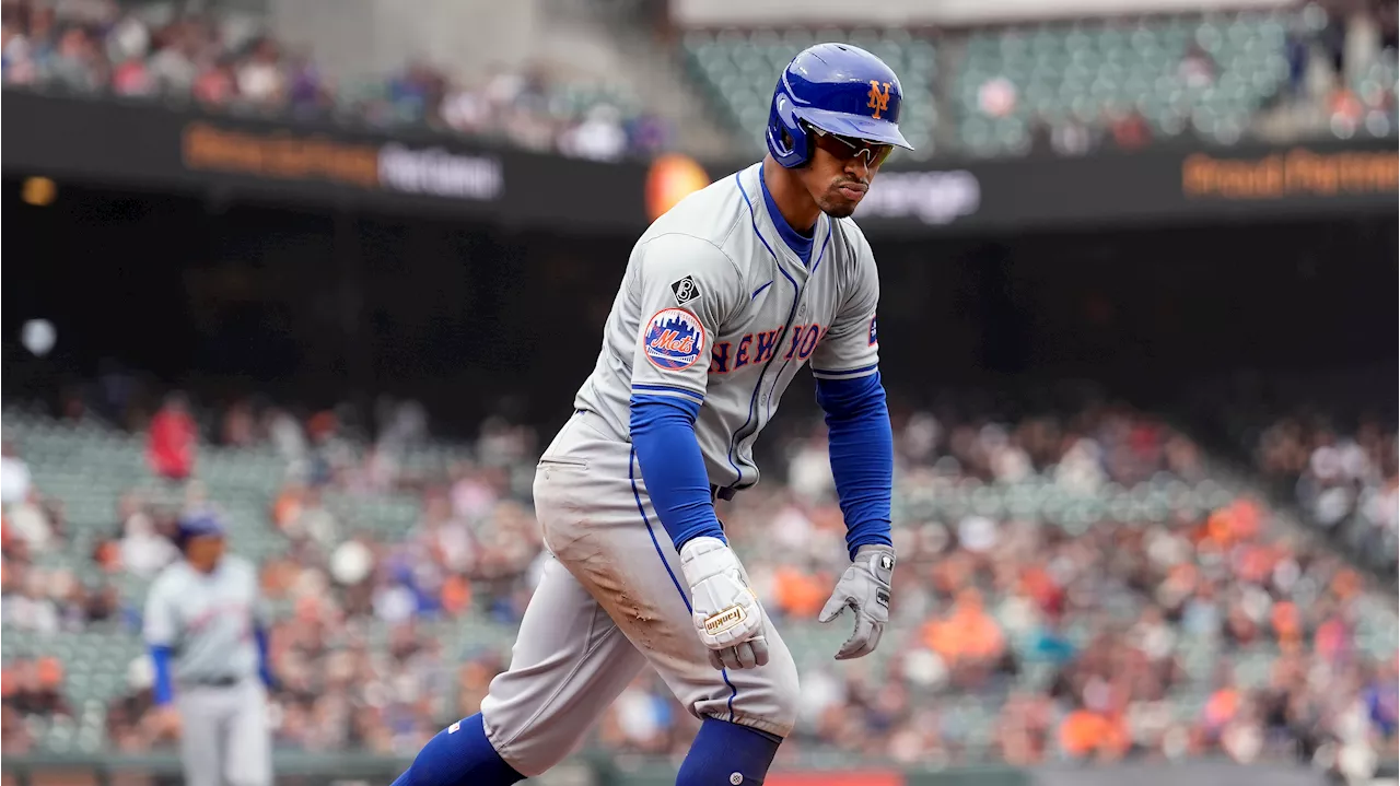 Lindor slugs two homers, Mets end three-game skid with win over Giants