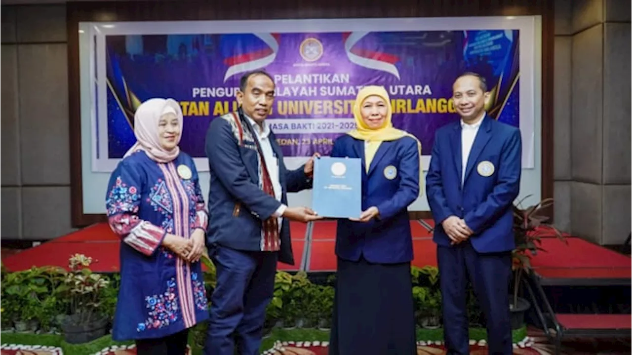 Khofifah: Alumni UNAIR Harus Tingkatkan Kualitas SDM untuk Bangun Indonesia