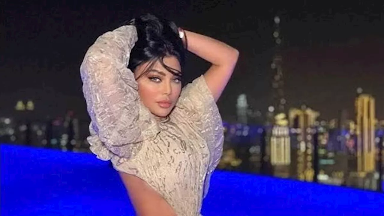 (شاهد) هيفاء وهبي تستعرض جمالها بفستان فوق الركبة في أحدث جلسة تصوير