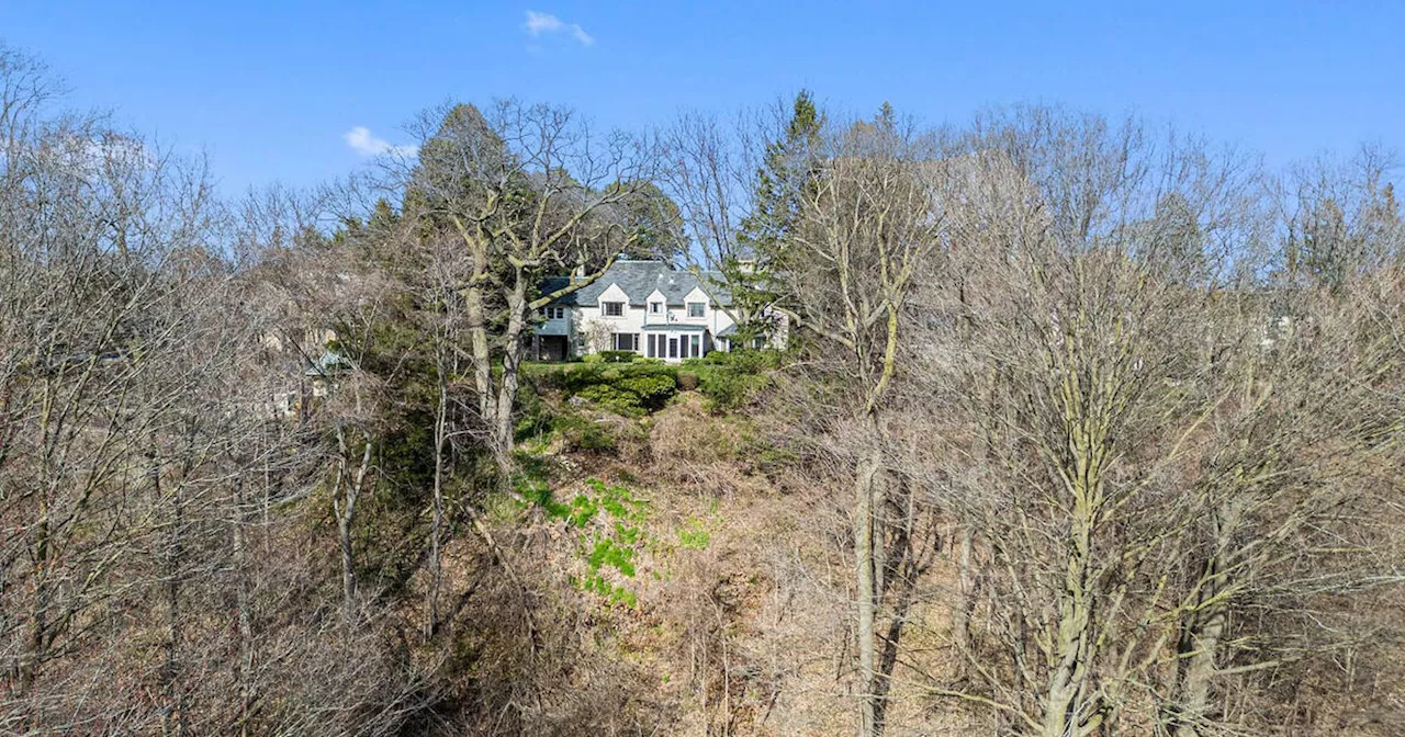 This $10 million Toronto home is perched on a cliff