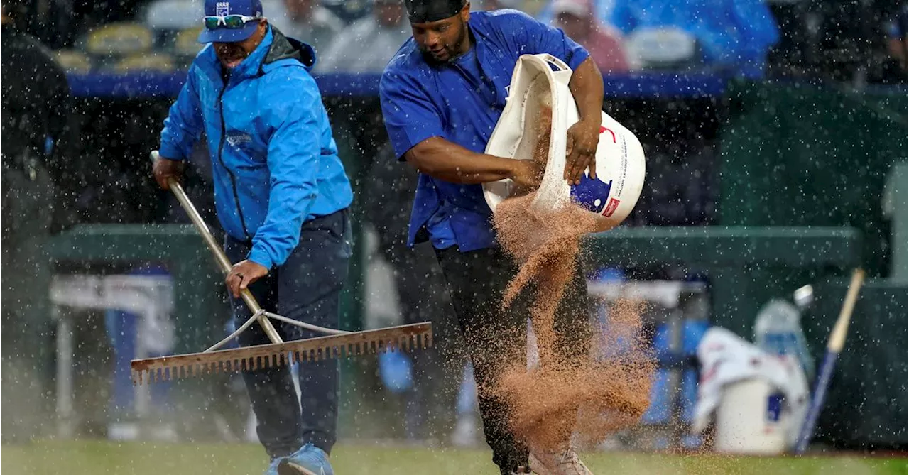 Jays Lose To Royals In Rain Shortened Game