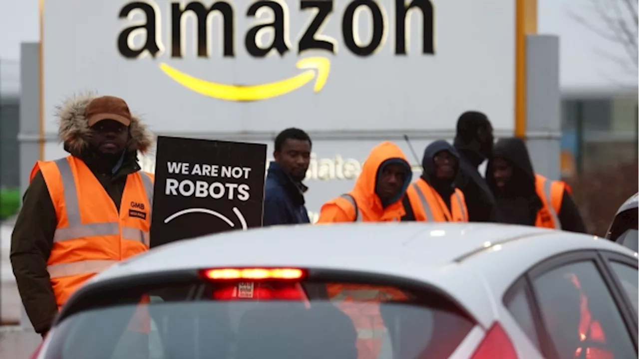 Amazon UK Workers Challenge Use of QR Codes for Quitting Union