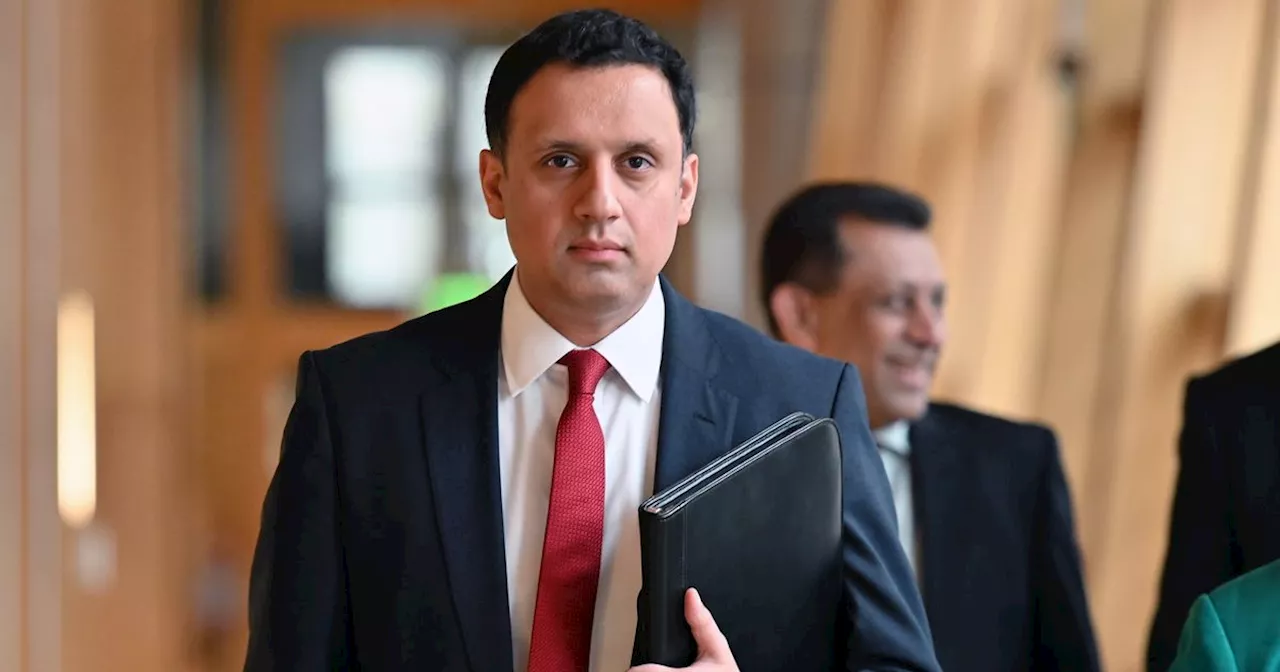 Anas Sarwar launches no confidence motion in Humza Yousaf's Government