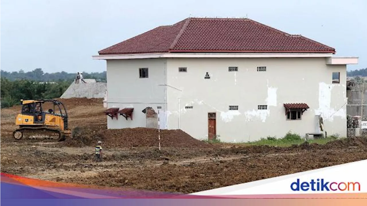 Deretan Potret Rumah Ogah Digusur Nangkring Tengah Jalan, Ada yang di Indonesia