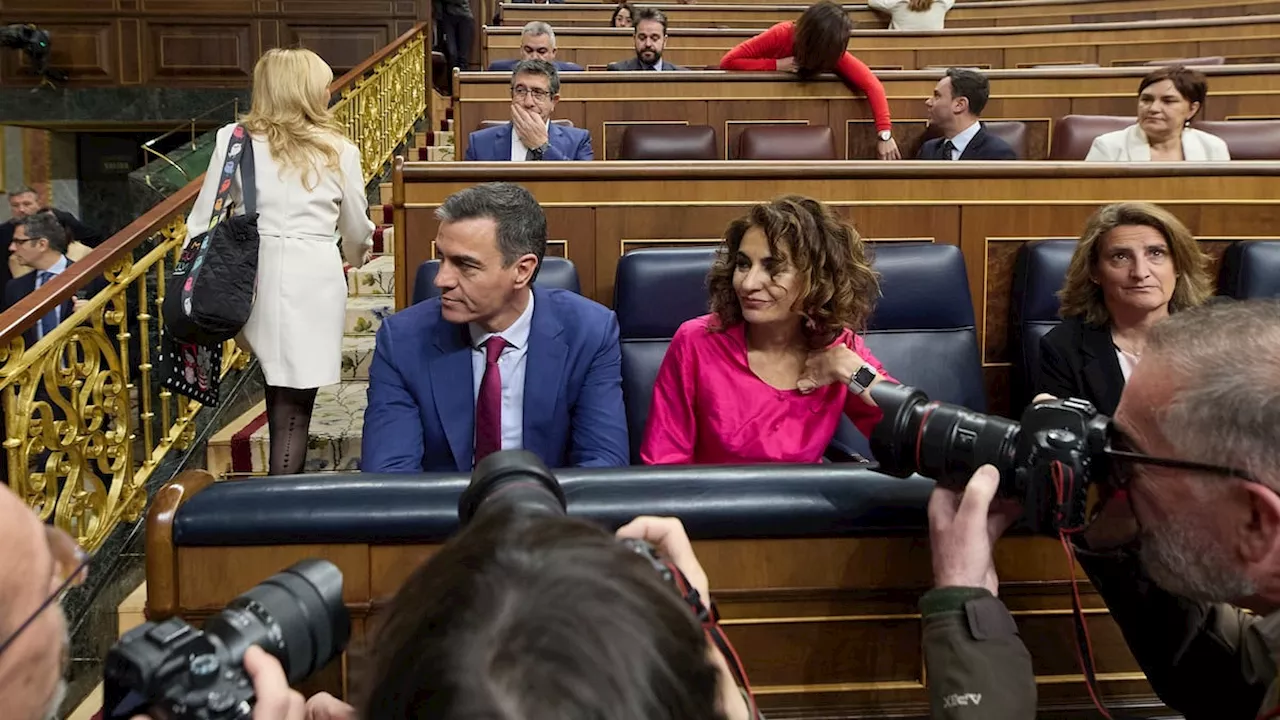 El PSOE prepara un despliegue sin precedentes para convencer a Sánchez de que no dimita