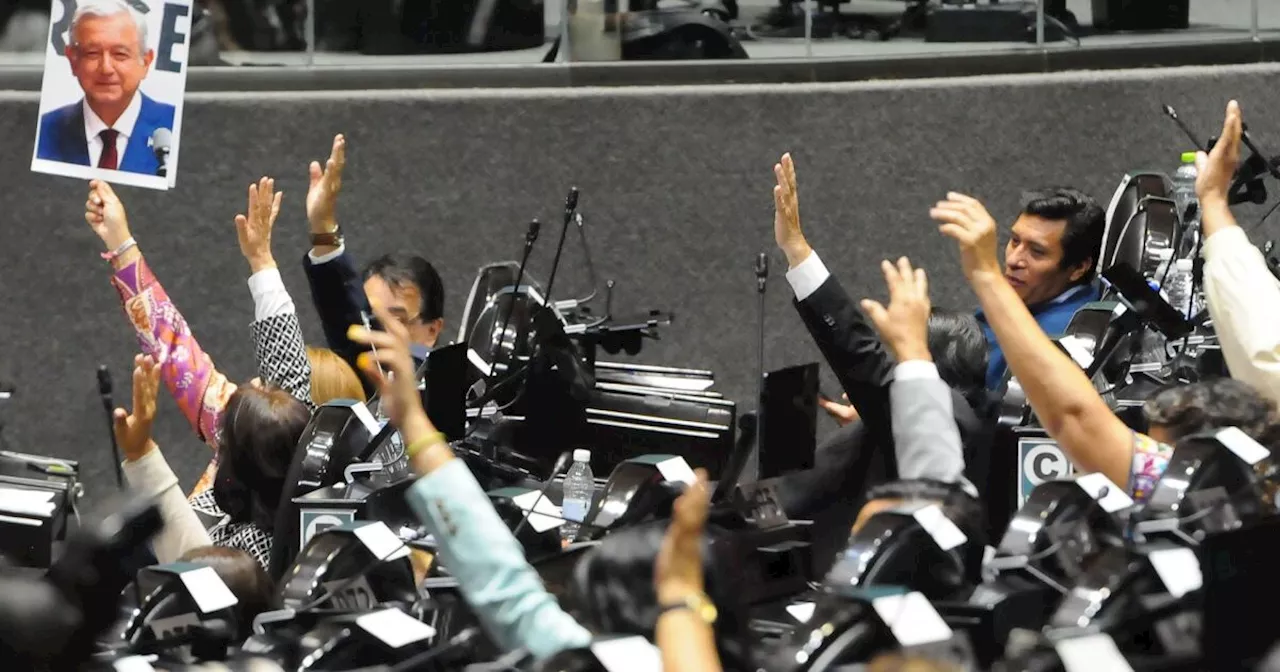 Legisladores de la 4T dejan regalos a AMLO: amparo, amnistía y pensiones