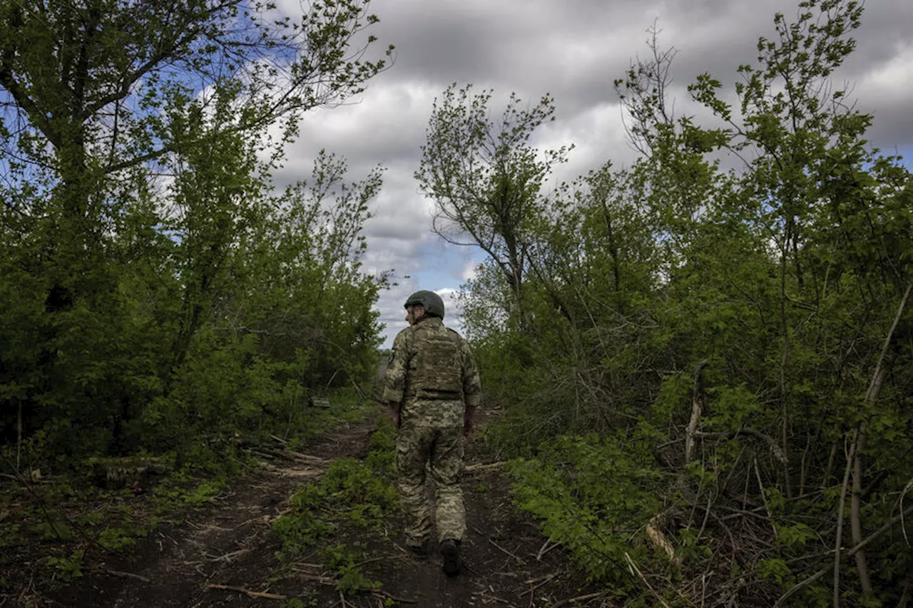 Экс-разведчик заявил, что посольства Украины участвуют в вербовке наемников