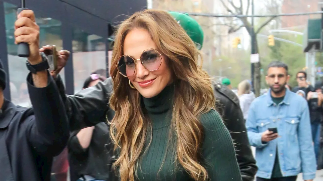 Jennifer Lopez Just Wore Two Viral Manicures At The Same Time