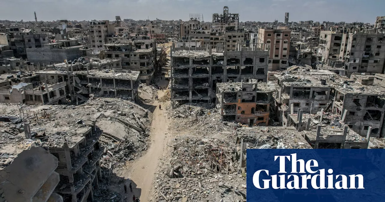 Gaza’s 37m tonnes of bomb-filled debris could take 14 years to clear, says expert