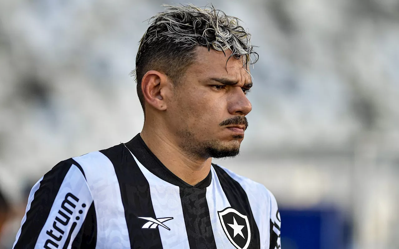 Botafogo: Tiquinho Soares tem lesão na coxa direita confirmada; confira tempo de recuperação