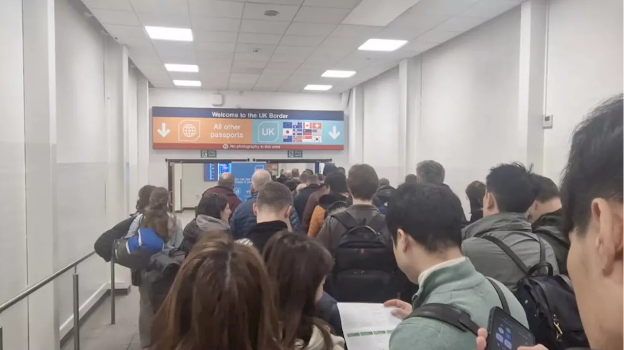 Travel chaos as problems with e-gates causes trouble for travellers at some UK airports