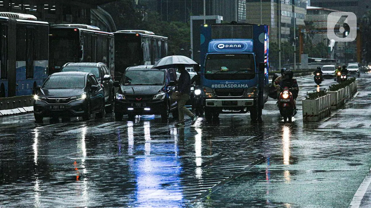 Cuaca Hari Ini Sabtu 27 April 2024: Hujan Guyur Jabodetabek pada Siang hingga Malam