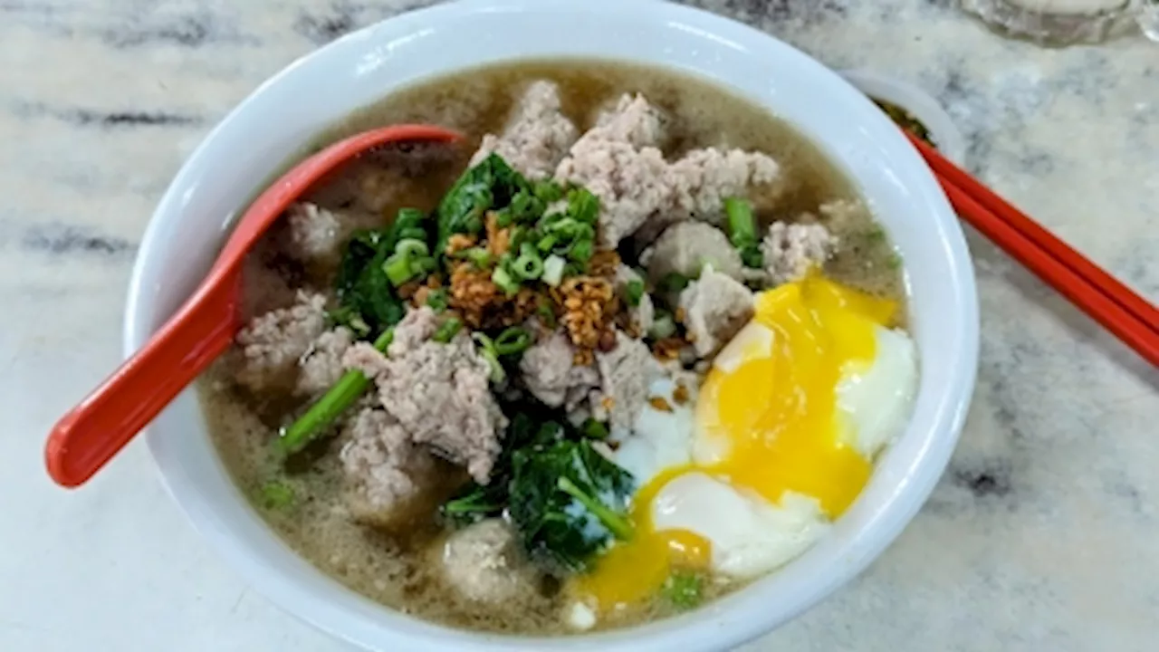 In PJ’s Section 17, find pork noodles worth a 30-minute-wait at Kedai Kopi Wah Cheong