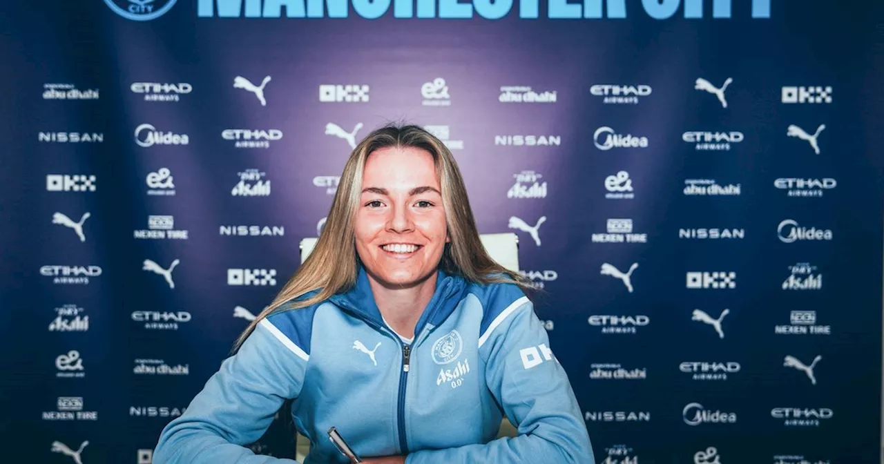 Manchester City handed huge contract boost as Lauren Hemp signs new deal