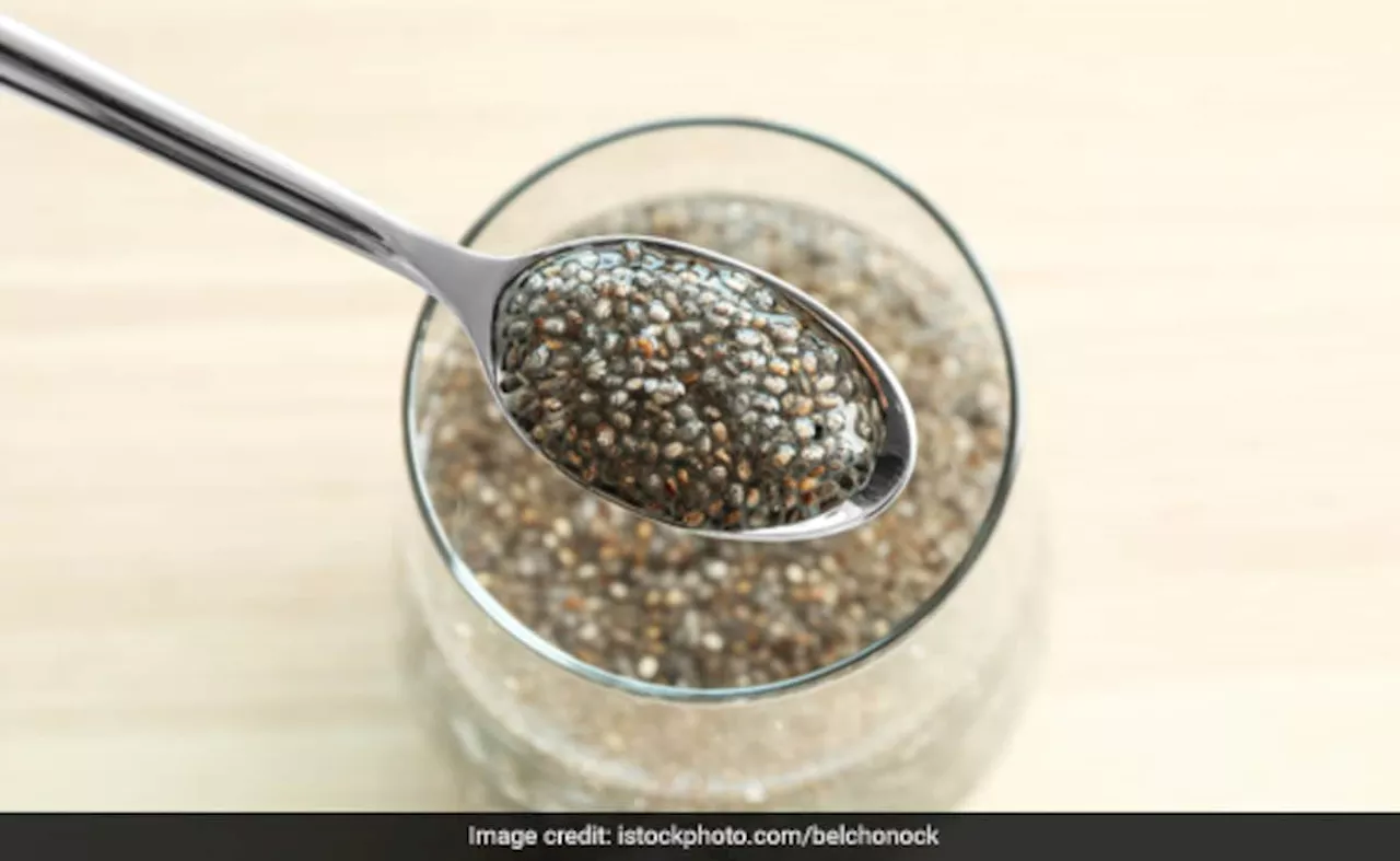 Chia Seeds For Weight Loss: वजन को कम करने के लिए डाइट में इन 3 तरीकों से शामिल करें चिया सीड्स