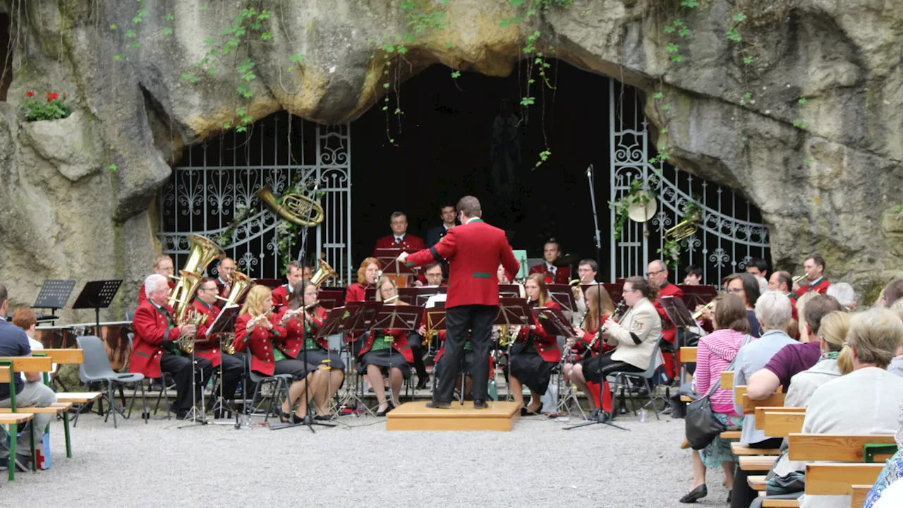 Haslau-Maria Ellend: Frühlingskonzert bei der Lourdesgrotte