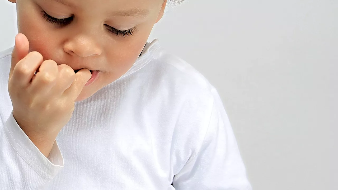 A new button battery dyes kids’ mouths blue if swallowed