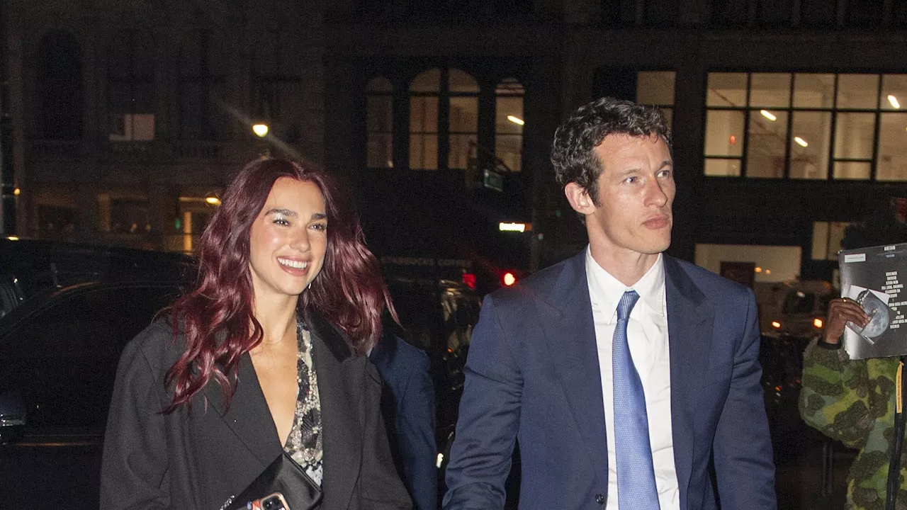 Dua Lipa strahlt Hand in Hand mit ihrem Freund Callum Turner