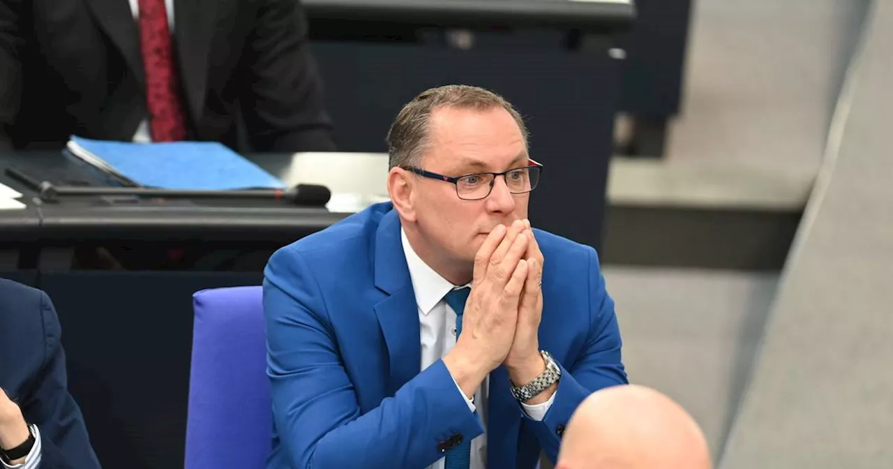 AfD-Chef Chrupalla rechtfertigt bei „Maybritt Illner“​ Agieren in Russland- und China-Affäre​