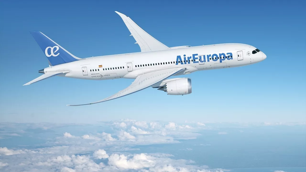 Bruselas considera que la compra de Air Europa por parte de Iberia puede suponer un riesgo de subida de precio