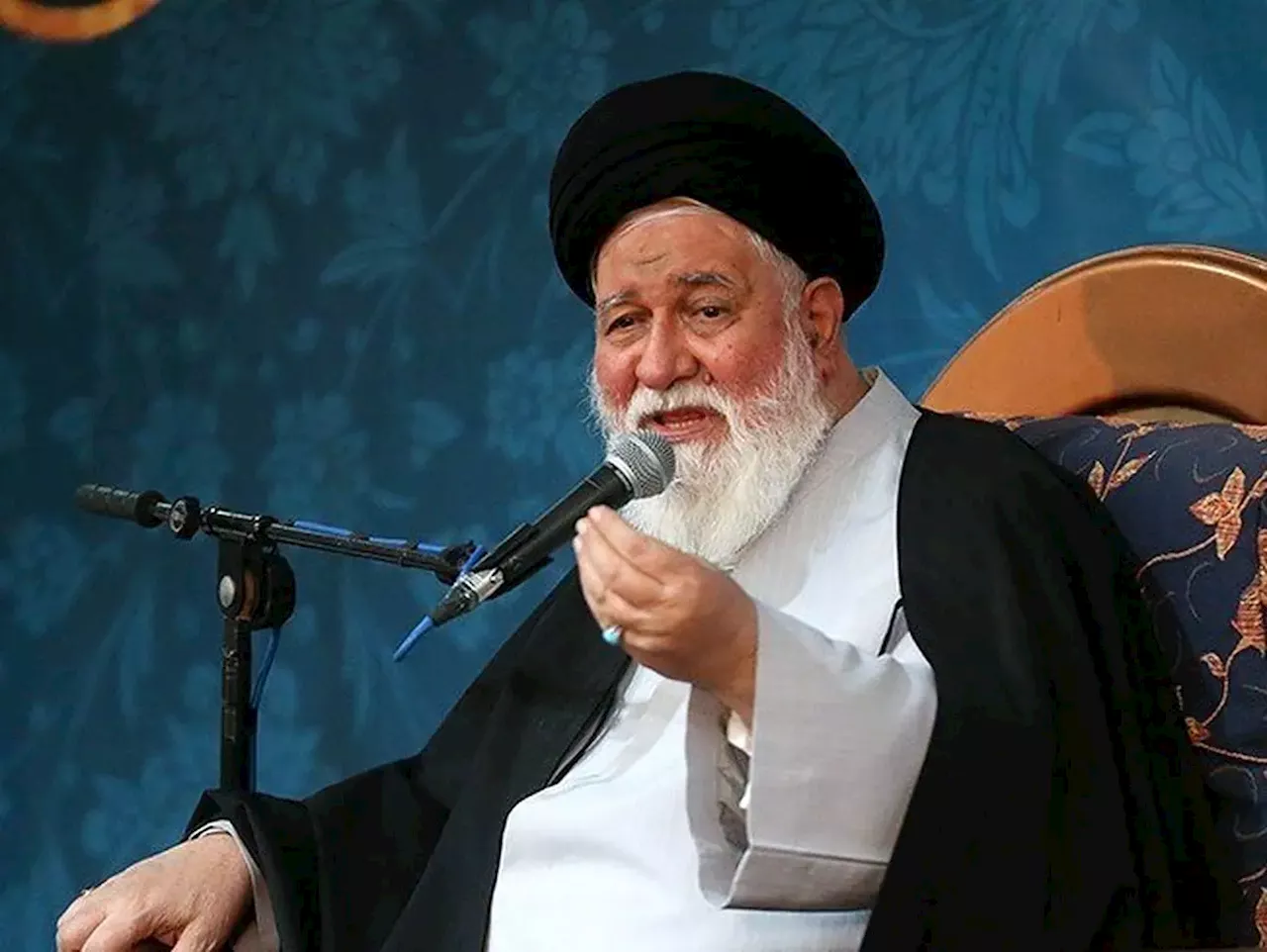 علم الهدی:در بحث حجاب، اگر مردم بخواهند تماشاچی باشند اینطور نمی‌شود!