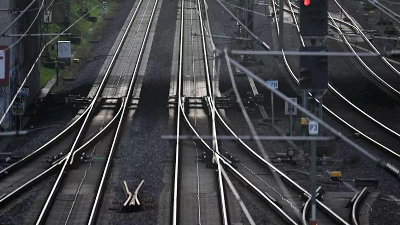 Bahn: Kabeldiebe legen Zugverkehr in Teilen von NRW lahm