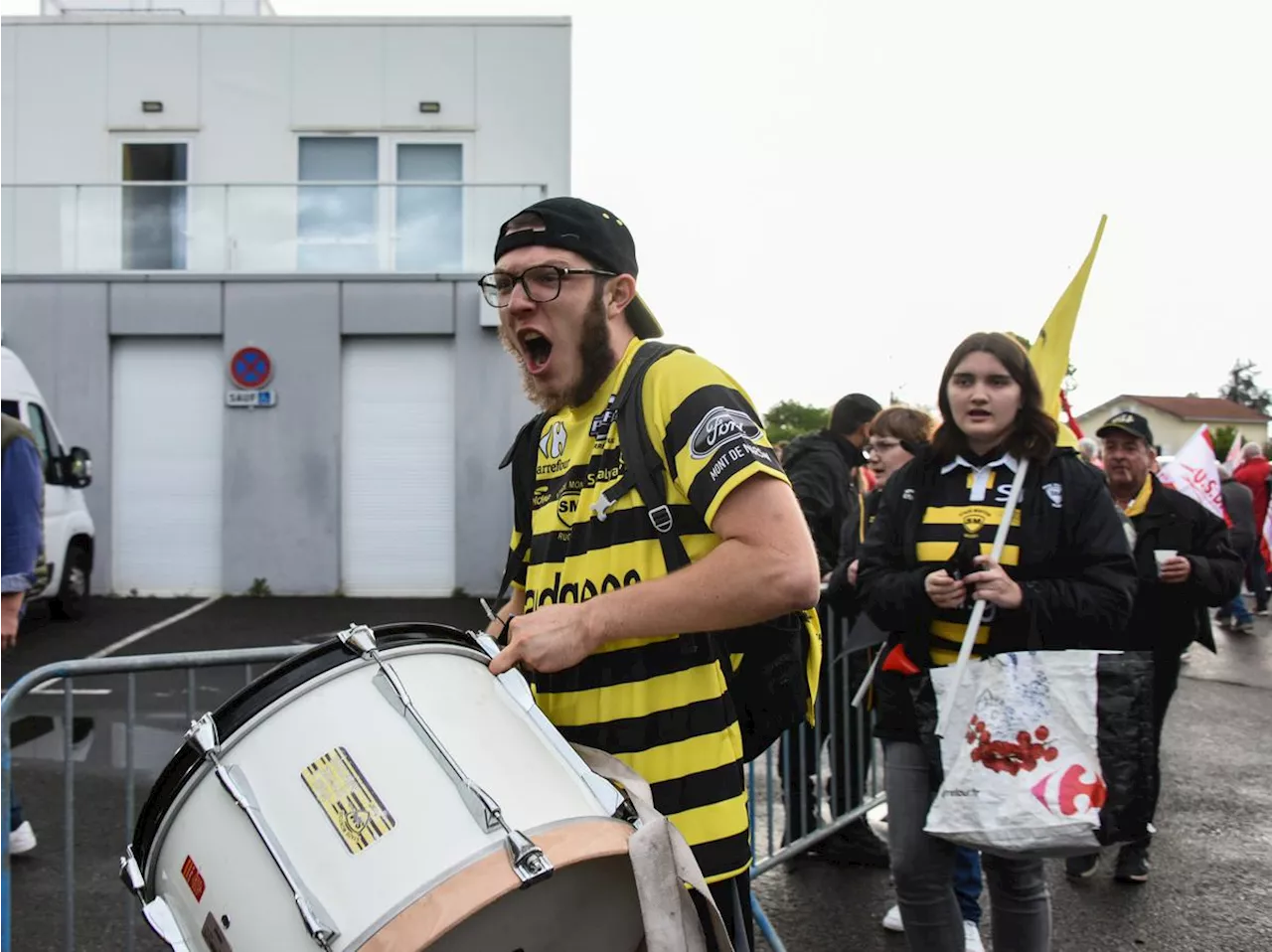 US Dax : au stade André-et-Guy-Boniface, des supporters jaune et noir survoltés