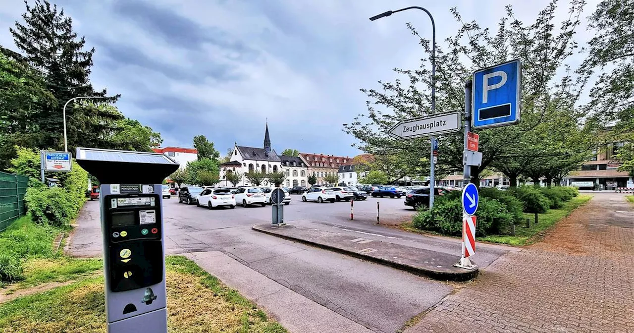 Saarlouis plant Parkhaus auf den Zeughausplatz​