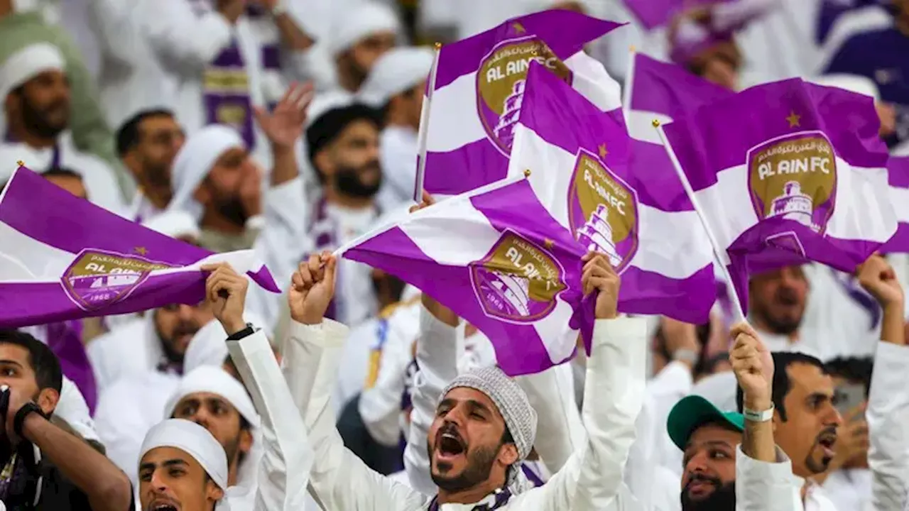 Arabia Saudita reduce penas contra 7 hinchas que entonaron cánticos folclóricos en partido