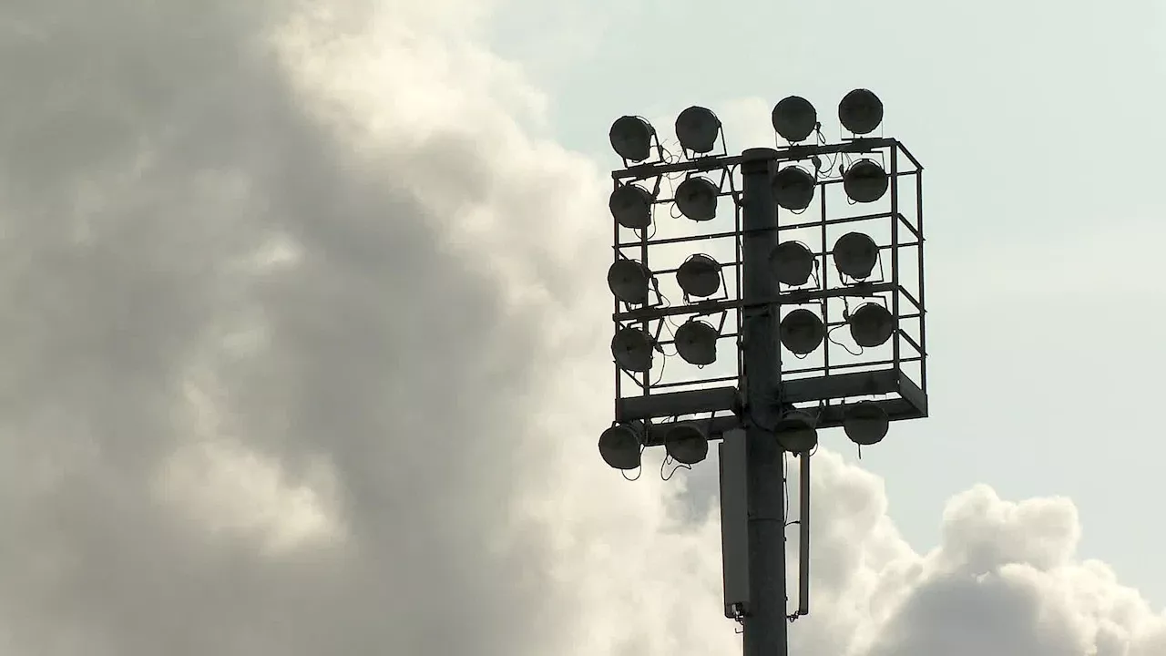 Nu er den godkendt - lovligt lys til topfodbold på vej