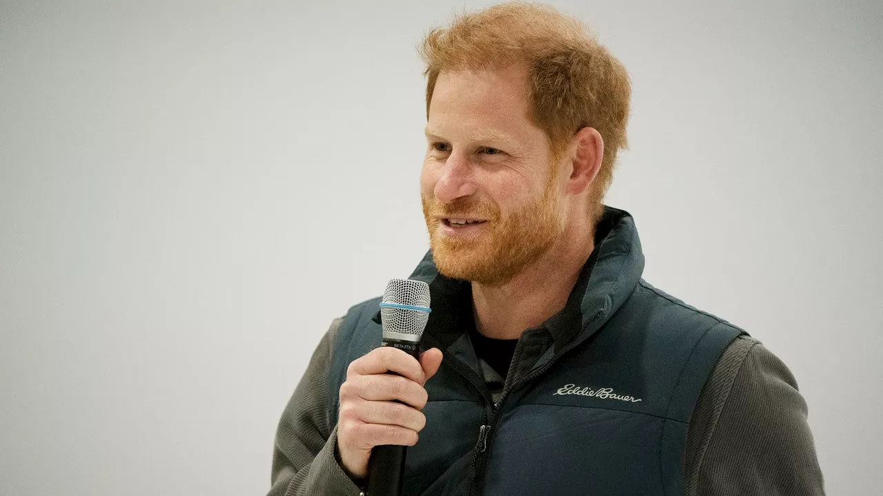 Prince Harry Gives Out a Soldier of the Year Award to a Friend He Made Through the Invictus Games