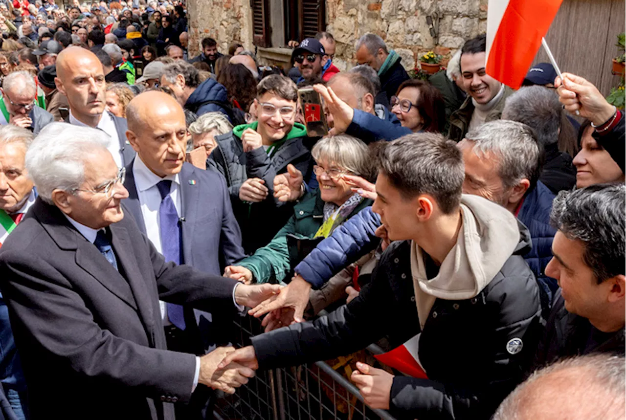 Dal Quirinale tre targhe alle classi per merito collettivo