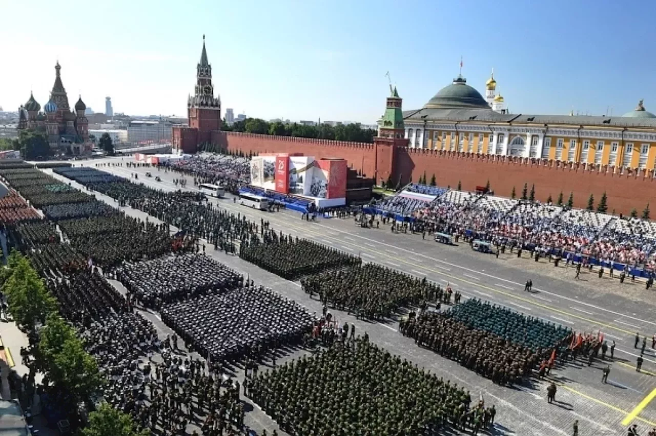 Опубликован список запрещенных вещей на Параде Победы