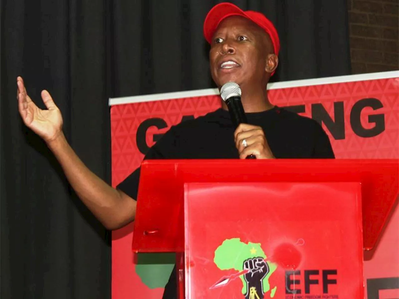 WATCH: Prisoners live better than the poor, Malema tells Reiger Park meeting