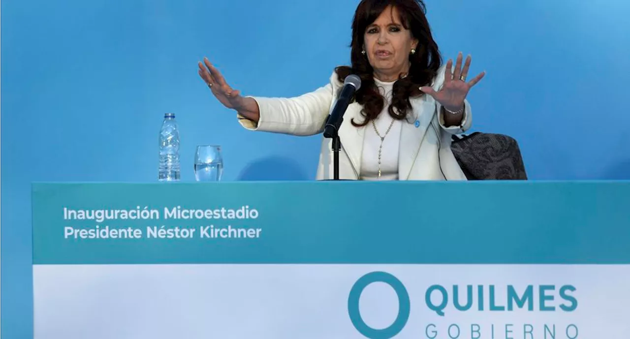 Cristina Kirchner reaparece, acusa a Milei de “anarcocolonialista” y le reclama un “golpe de timón”