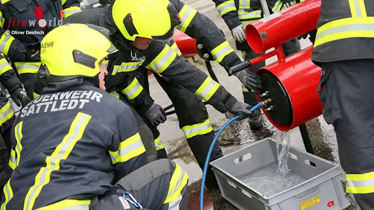 Oö: Gefahrstoff-Übung mit vier Feuerwehren in Sattledt