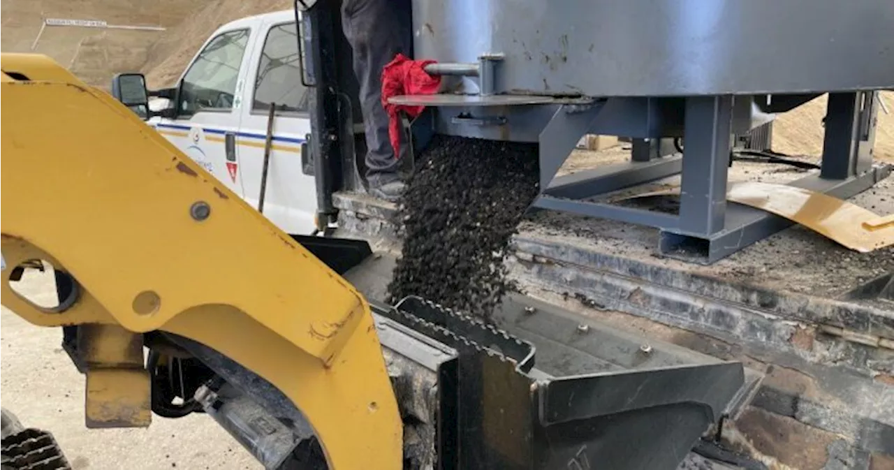 Winnipeg testing new approach to repairing potholes this season